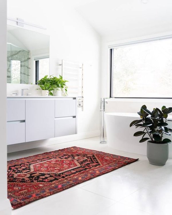 Quels sont les matériaux les plus adaptés et les plus résistants pour les meubles de salle de bain ?
